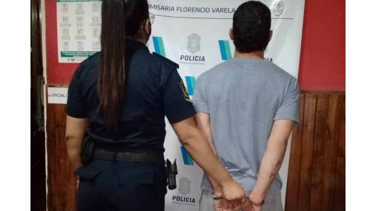 Amenazó con un cuchillo a su pareja, fue aprehendido